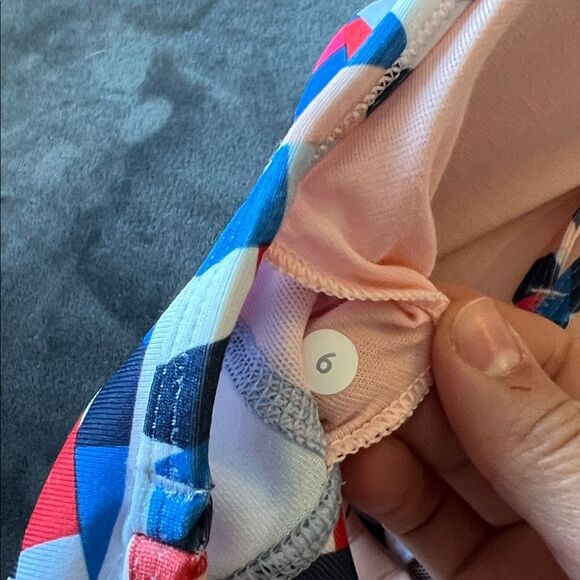 Lululemon • Flow Y Bra IV Capoeira Multi - Picture 7 of 7